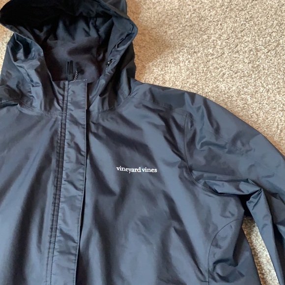 VINEYARD VINES RAIN JACKET - Picture 3 of 5